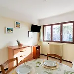 Le Grand Large-3 By Interhome Apartman Le Lavandou